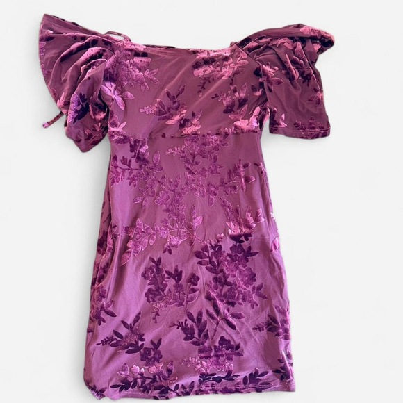 Forever 21 Y2K velvet baroque burgundy maroon mini fitted dress in Purple - Picture 7 of 7